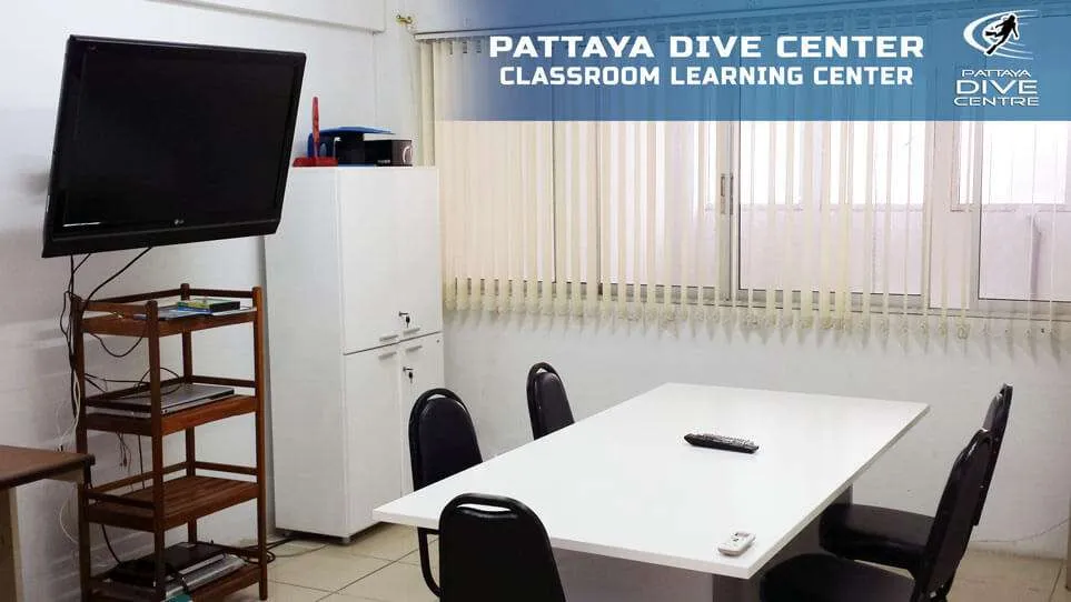 Choose a good dive center - PADI Courses Learning Facility Thailand