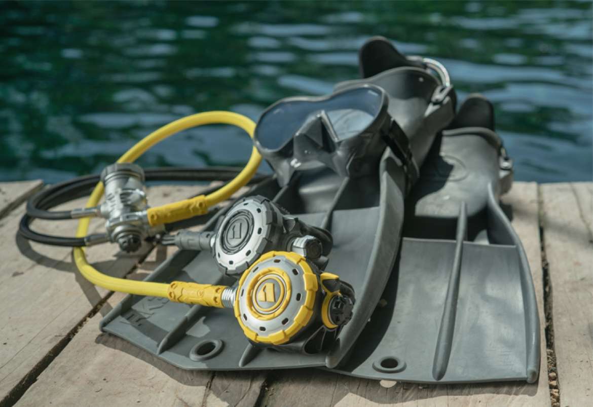 Scuba Equipment List: From Beginner to Advanced - SCUBAPRO