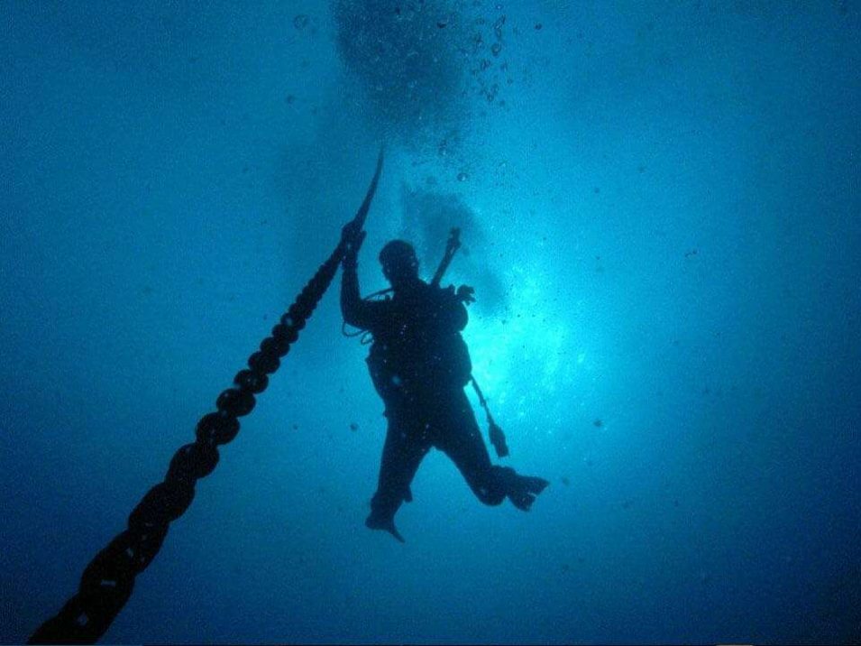 PADI Deep Dive Course Pattaya Thailand www.divecentrepattaya.com