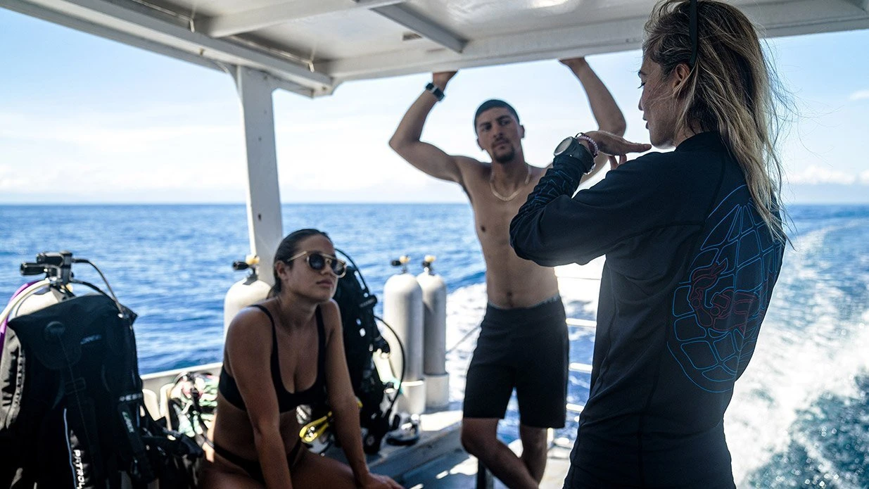 Work as a PADI Divemaster DIve Pro Work as a PADI Divemaster DIve Pro